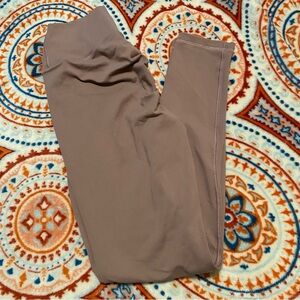 Mauve Scrunch Butt Leggings